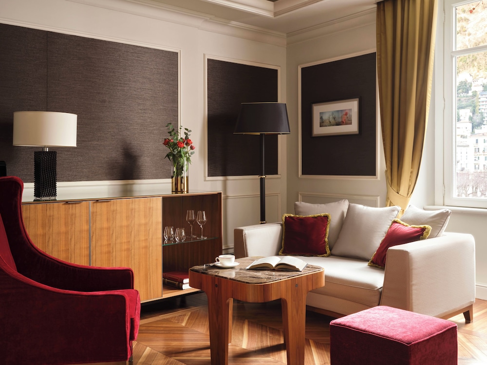 Palazzo Venezia — Hotel rooms in Como, Lombardy