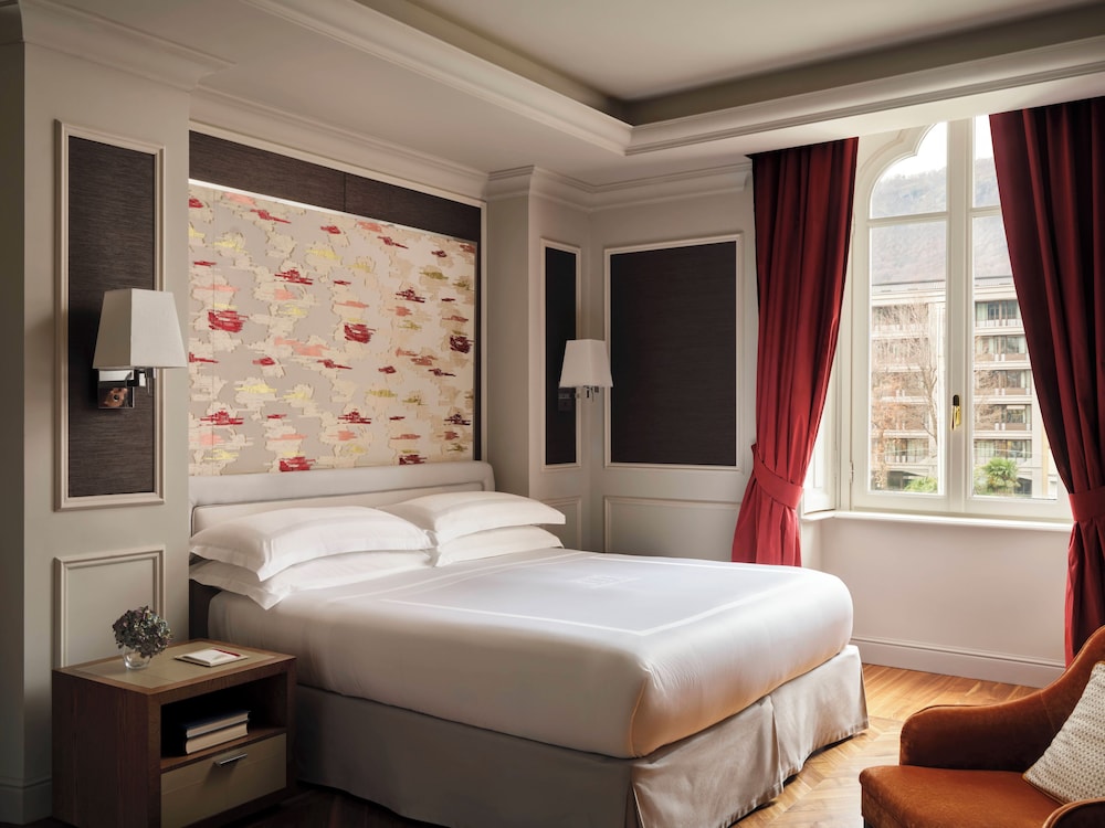 Palazzo Venezia — Hotel rooms in Como, Lombardy