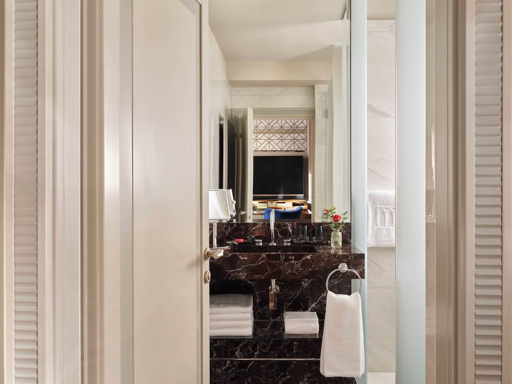 Palazzo Venezia — Hotel rooms in Como, Lombardy