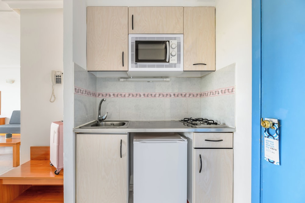 Aparthotel Vibra Monterrey — Hotel rooms in San Antonio, Balearic Islands