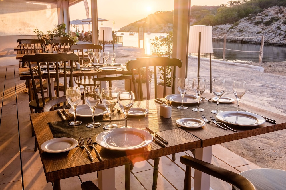 Barceló Portinatx - Adults Only — Restaurant & bars in Portinatx, Balearic Islands