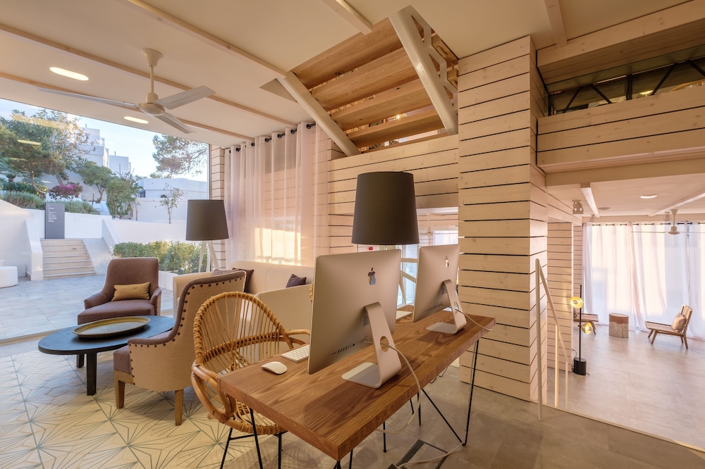 Barceló Portinatx - Adults Only — Hotel building in Portinatx, Balearic Islands