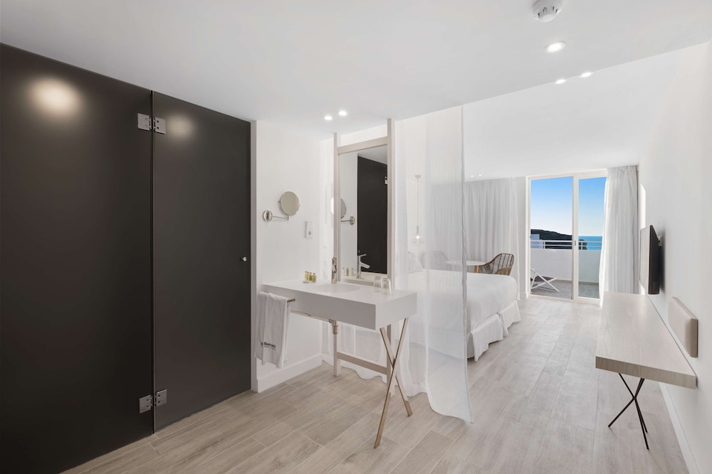 Barceló Portinatx - Adults Only — Hotel rooms in Portinatx, Balearic Islands