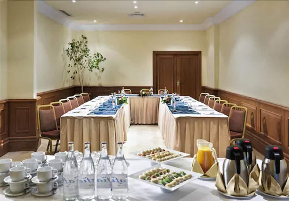 Vincci Saphir Palace & Spa — Restaurant & bars in Hammamet, Nabeul