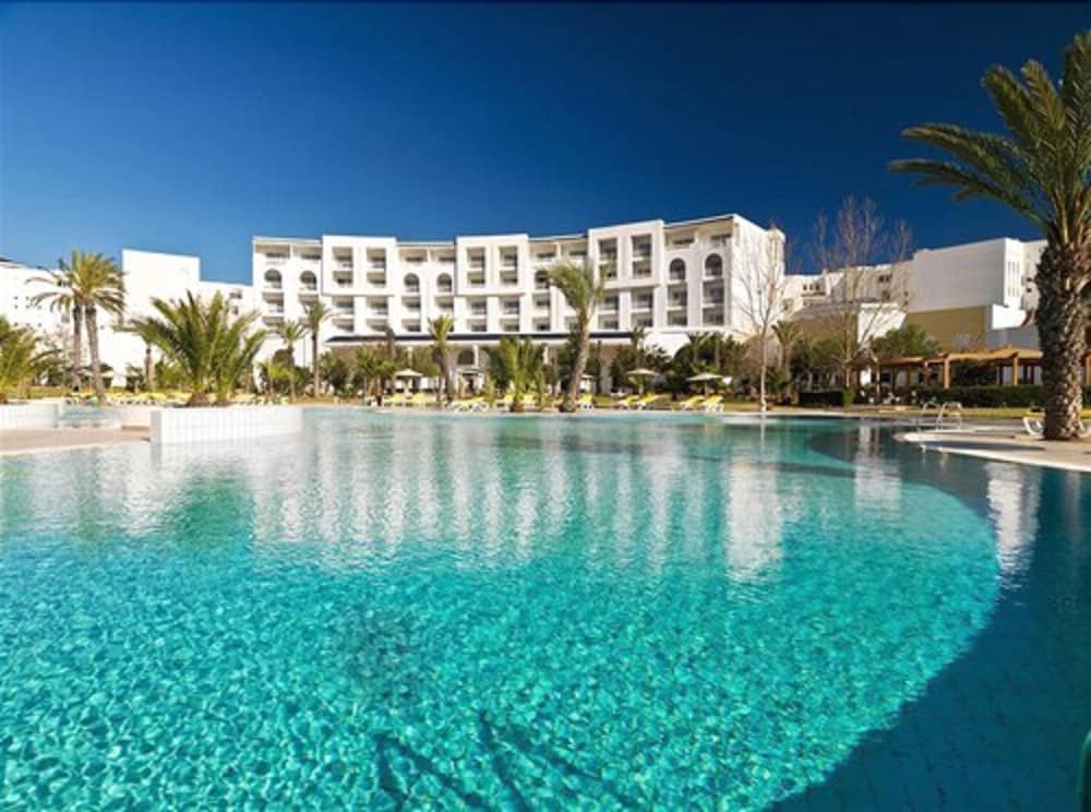 Vincci Saphir Palace & Spa — Swimming pool in Hammamet, Nabeul