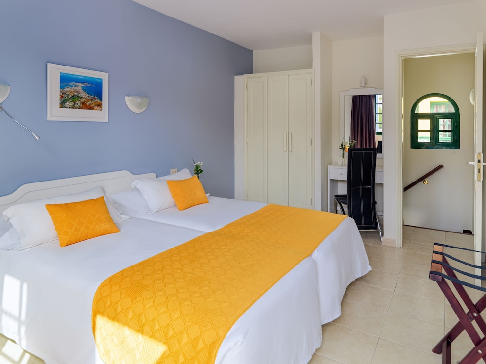 Bungalows Vistaflor — Hotel rooms in Maspalomas, Canary Islands