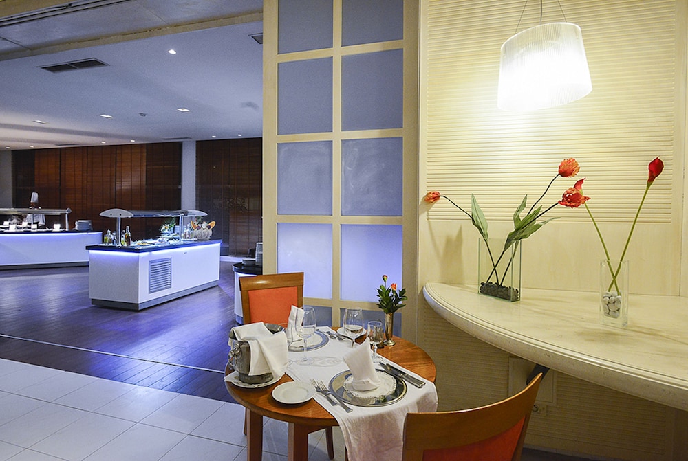 The Sindbad — Restaurant & bars in Hammamet, Nabeul