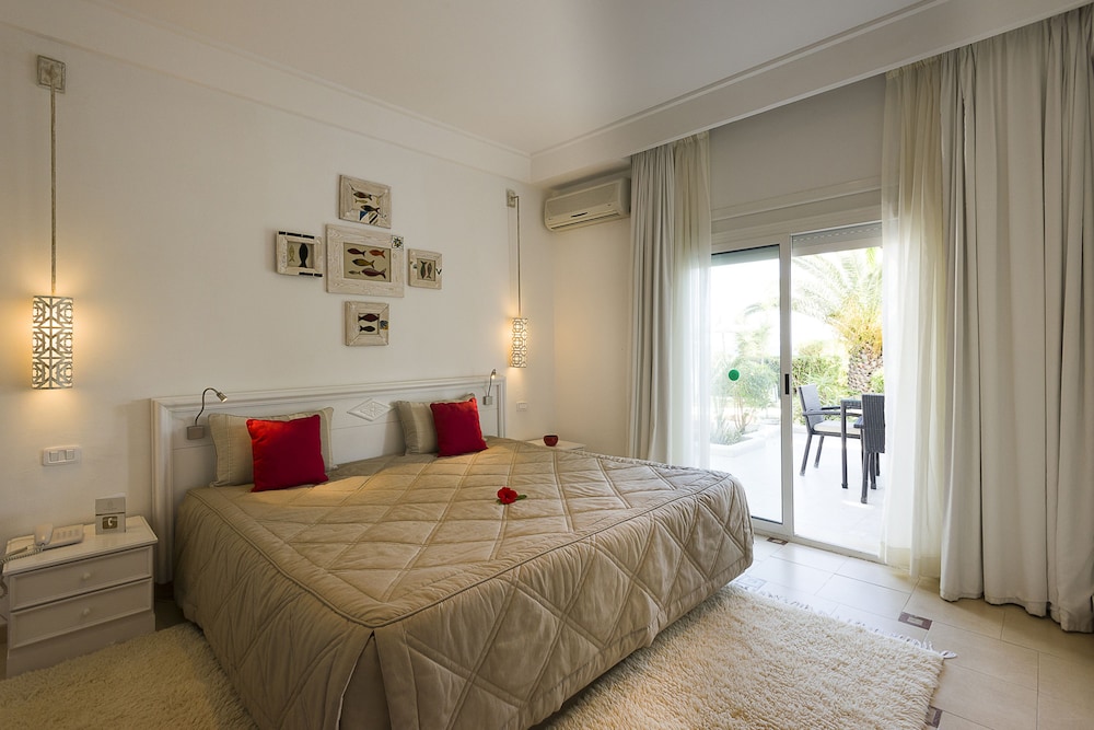 The Sindbad — Hotel rooms in Hammamet, Nabeul