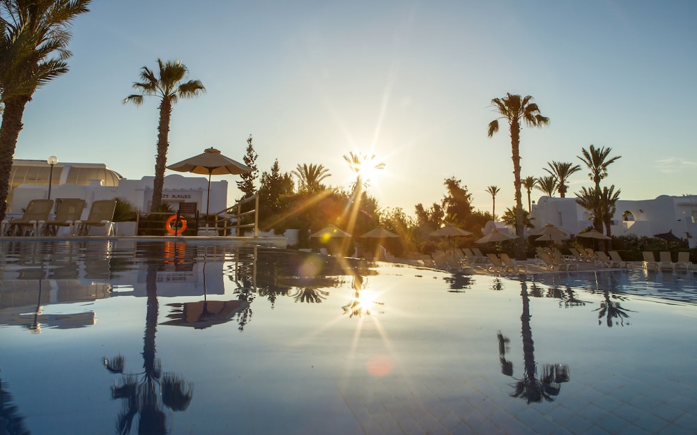 Seabel Aladin — Swimming pool in Aghir, Medenine