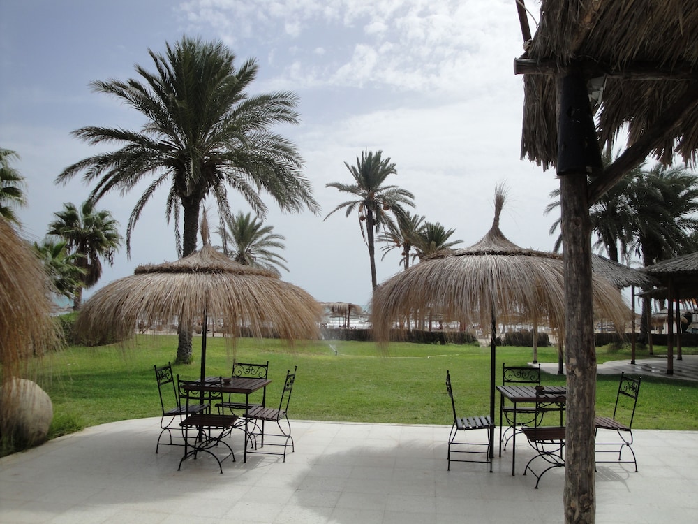 Seabel Aladin — Restaurant & bars in Aghir, Medenine