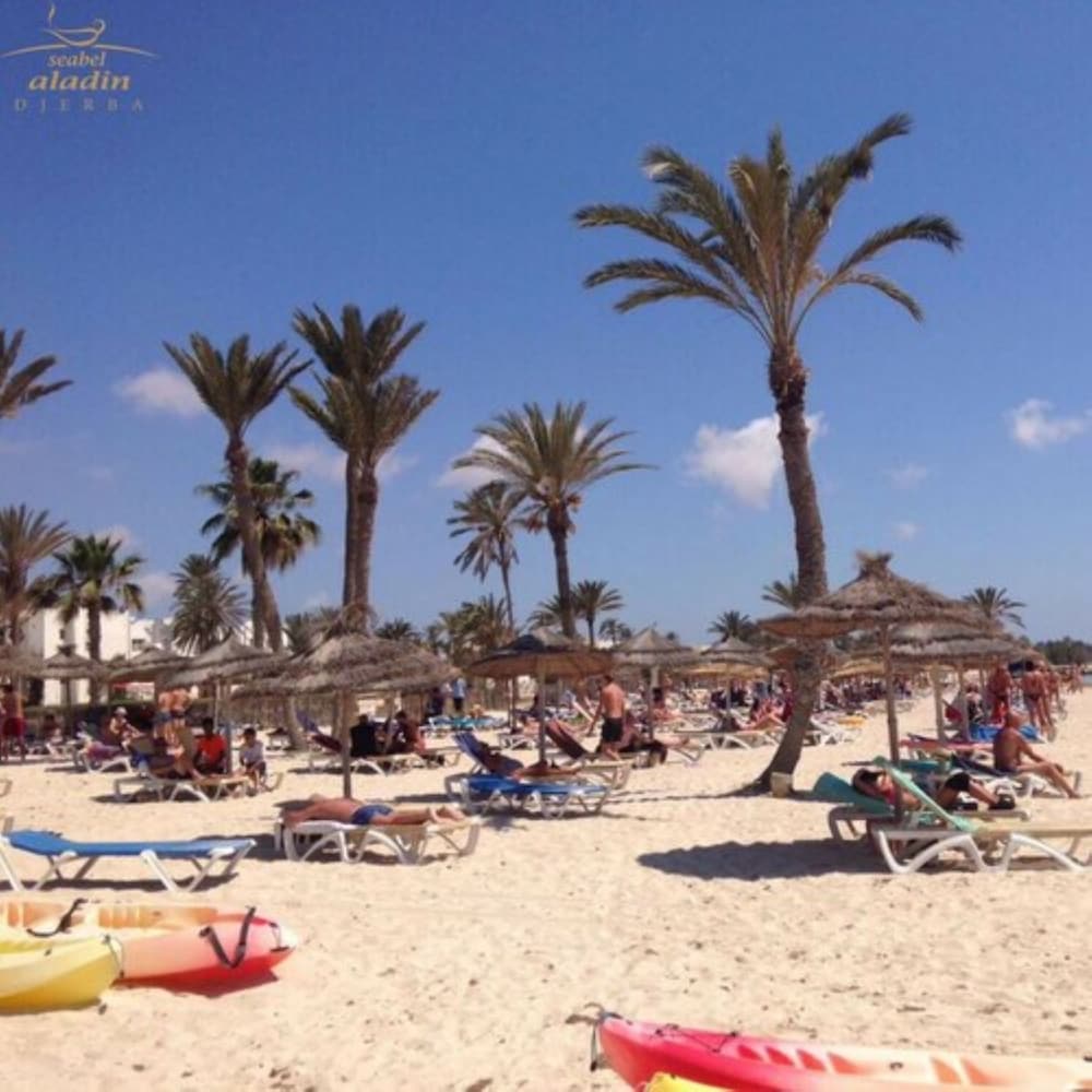 Seabel Aladin — Beach in Aghir, Medenine