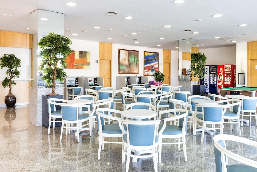 Apartaments Condado — Restaurant & bars in Lloret de Mar, Catalonia