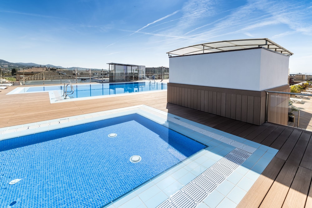Apartaments Condado — Swimming pool in Lloret de Mar, Catalonia