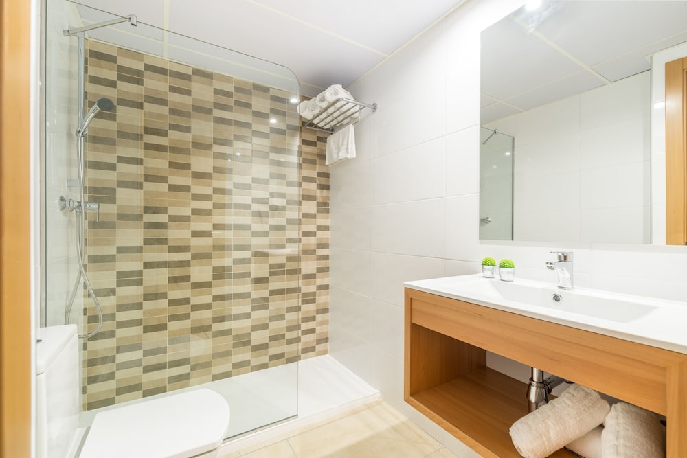Apartaments Condado — Hotel rooms in Lloret de Mar, Catalonia