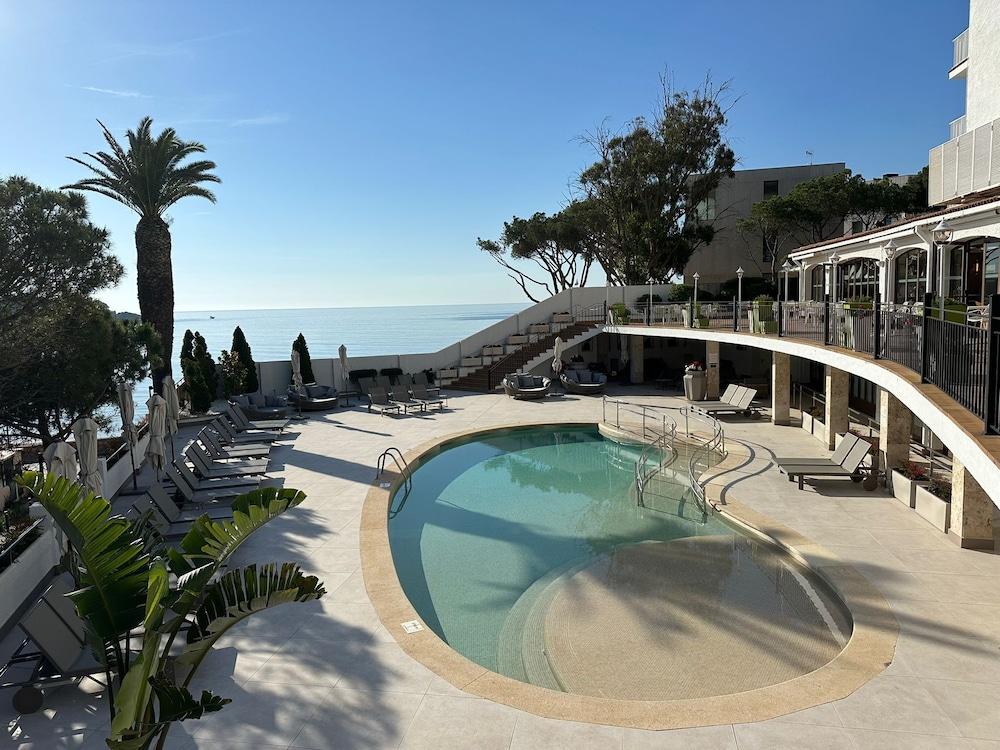 Hotel ILUNION Caleta Park