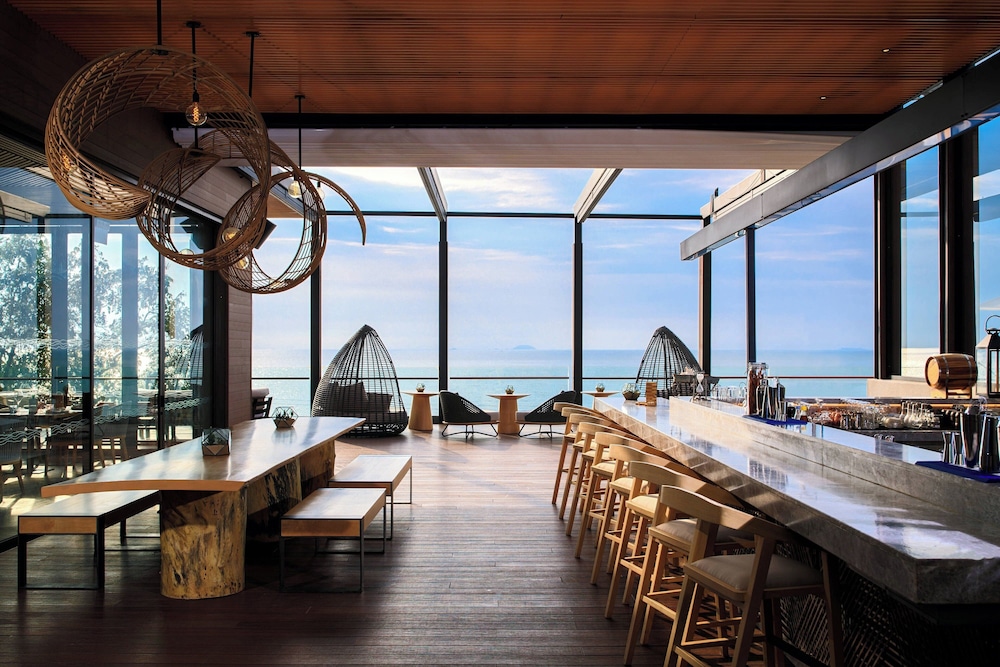 Renaissance Pattaya Resort & Spa — Restaurant & bars in Sattahip, Chonburi