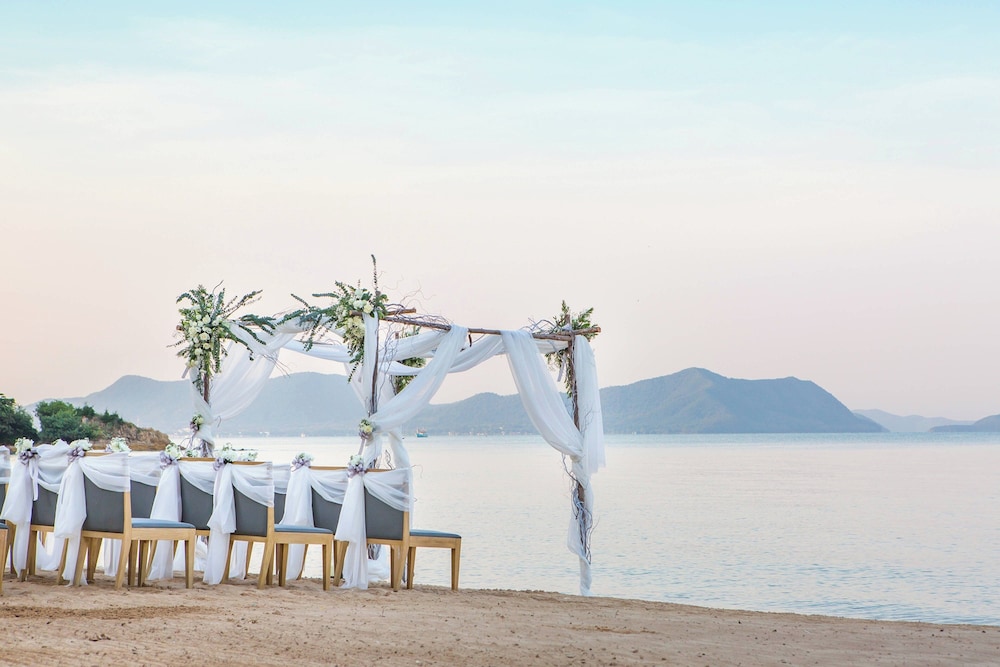 Renaissance Pattaya Resort & Spa — Beach in Sattahip, Chonburi