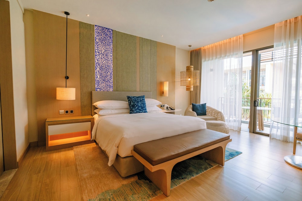 Renaissance Pattaya Resort & Spa — Hotel rooms in Sattahip, Chonburi