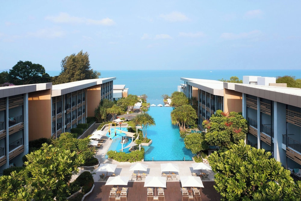 Renaissance Pattaya Resort & Spa — Main photo in Sattahip, Chonburi