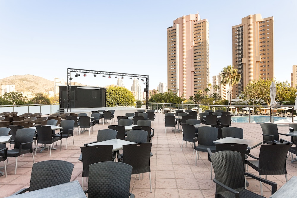 Sandos Benidorm Suites — Restaurant & bars in Benidorm, Valencian Community