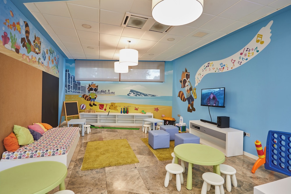 Sandos Benidorm Suites — Attractions for children in Benidorm, Valencian Community