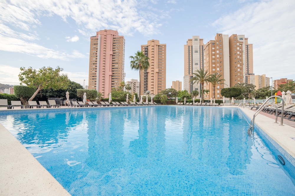 Sandos Benidorm Suites — Swimming pool in Benidorm, Valencian Community