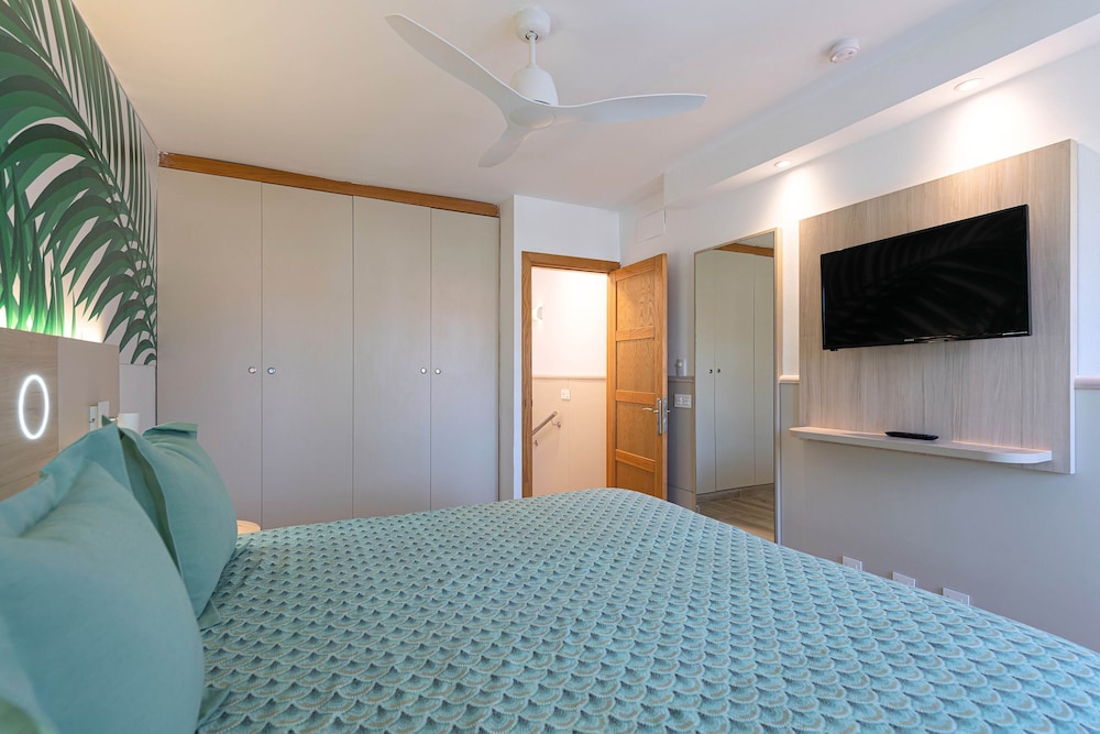 Bungalows Cordial Green Golf — Hotel rooms in Maspalomas, Canary Islands