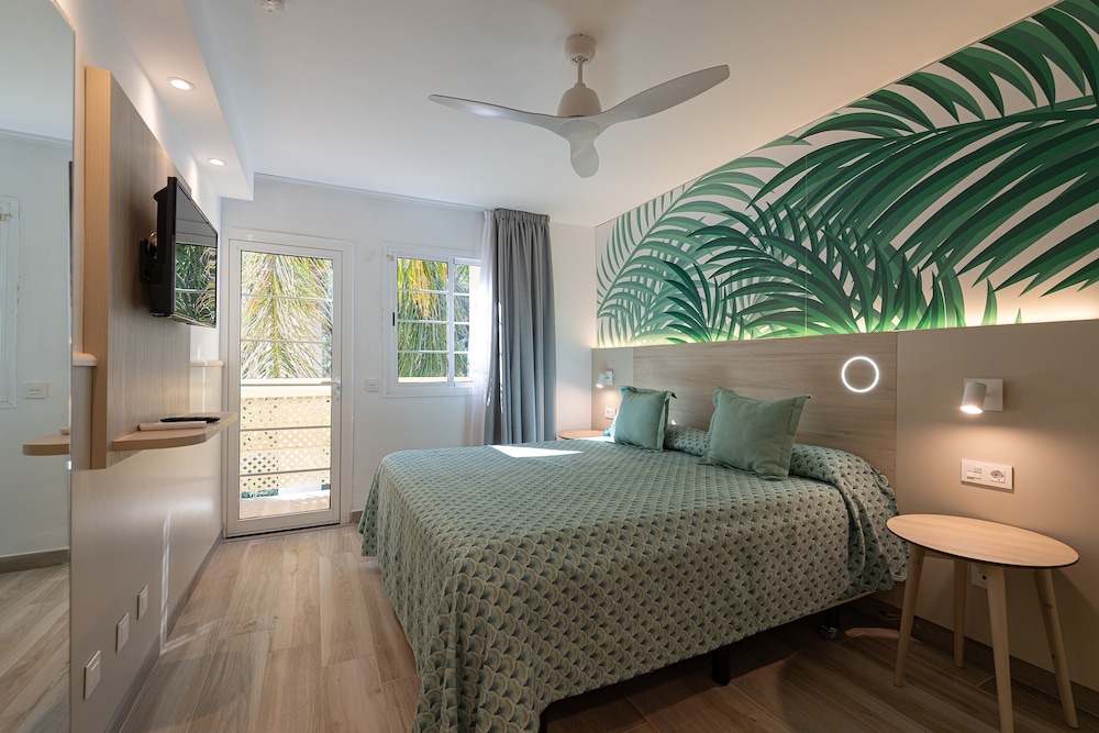 Bungalows Cordial Green Golf — Hotel rooms in Maspalomas, Canary Islands