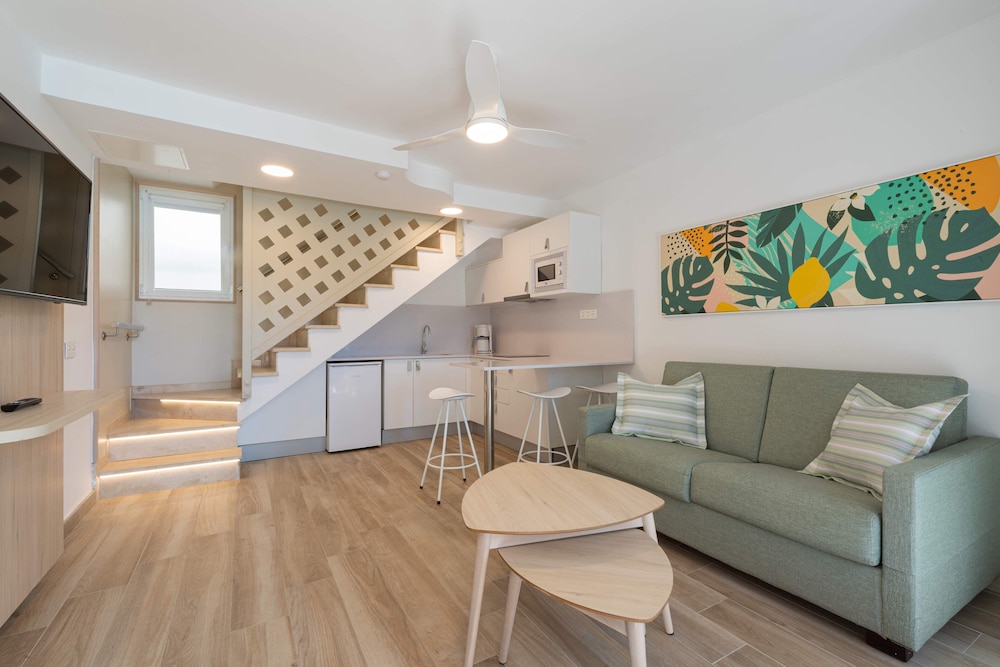 Bungalows Cordial Green Golf — Hotel rooms in Maspalomas, Canary Islands