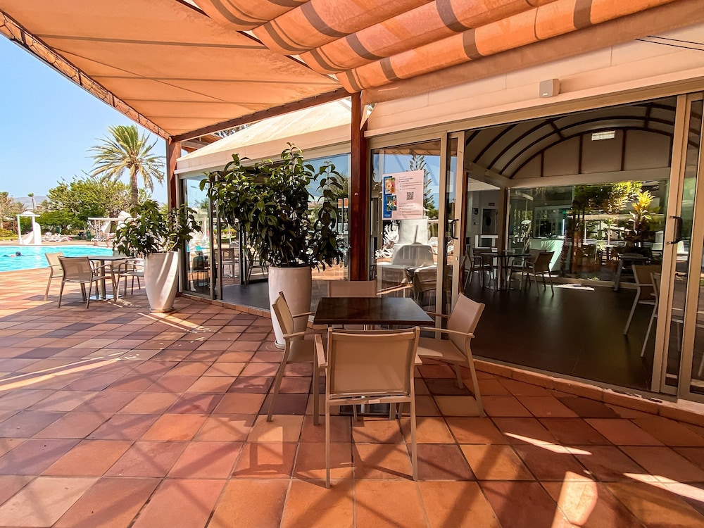 Bungalows Cordial Sandy Golf — Restaurant & bars in Maspalomas, Canary Islands