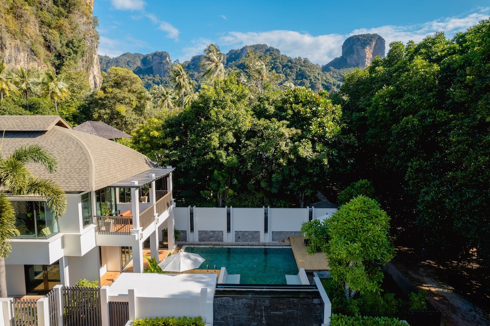 Bhu Nga Thani Resort & Villas Railay — Swimming pool in Ao Nang, Krabi
