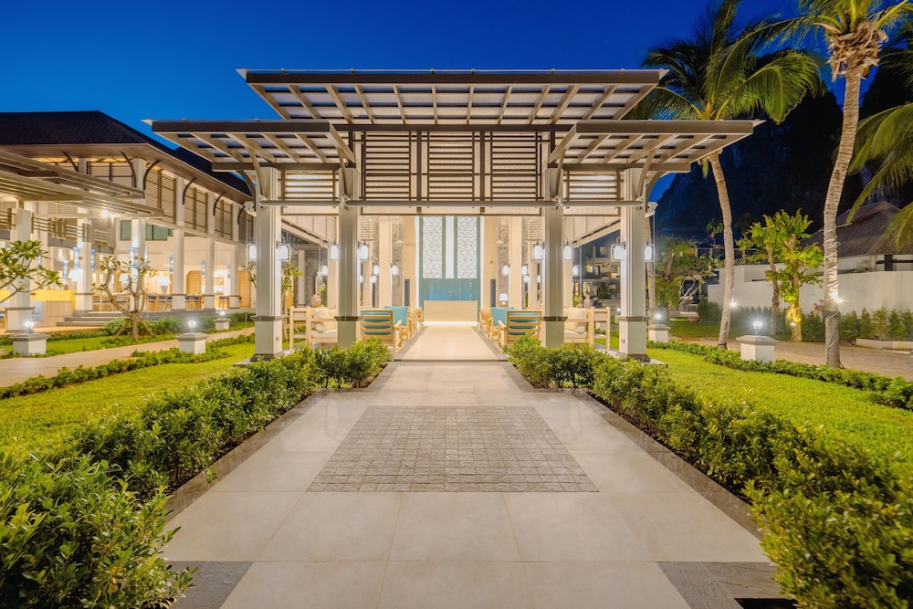 Bhu Nga Thani Resort & Villas Railay — Hotel building in Ao Nang, Krabi