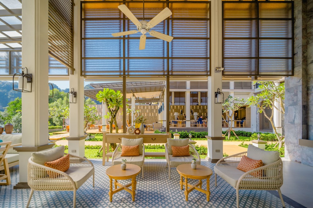 Bhu Nga Thani Resort & Villas Railay — Restaurant & bars in Ao Nang, Krabi