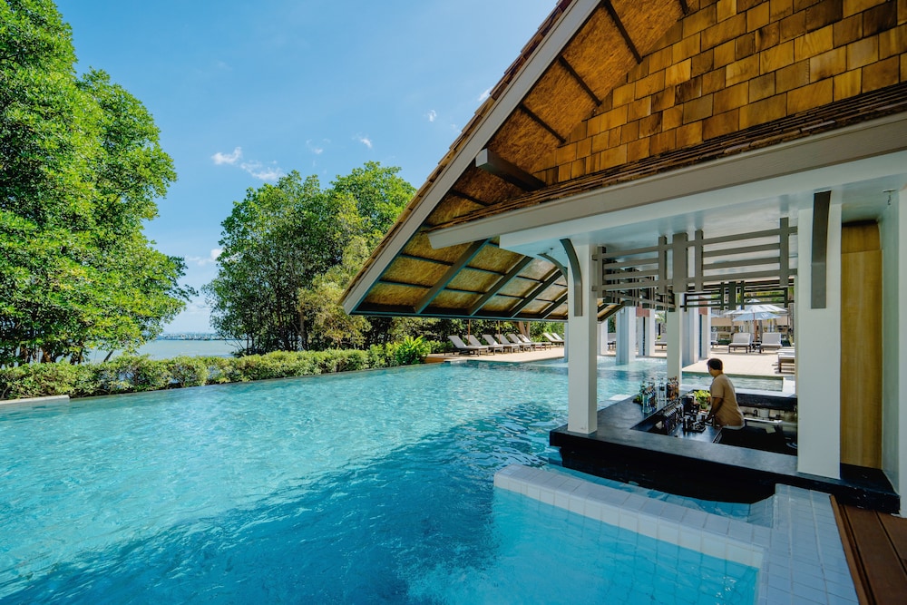 Bhu Nga Thani Resort & Villas Railay — Swimming pool in Ao Nang, Krabi