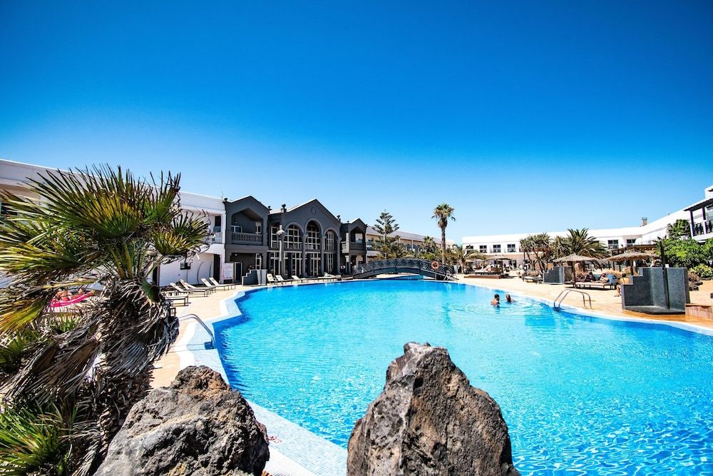 Coral Cotillo Beach