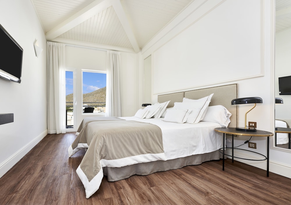 Hoposa Hotel Daina - Adults Only — Hotel rooms in Puerto Pollensa, Balearic Islands
