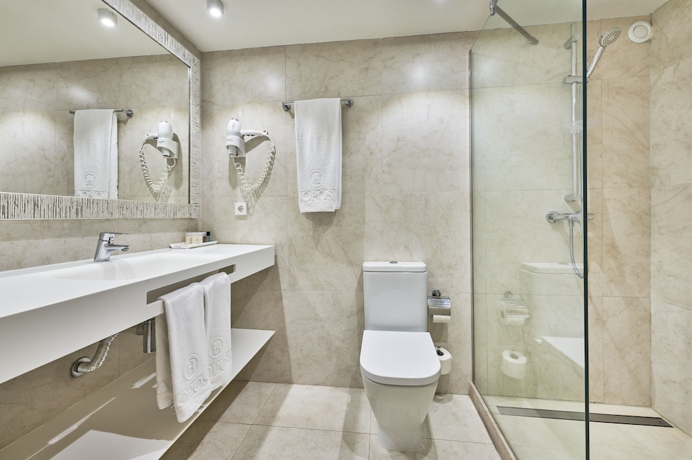 Hoposa Hotel Daina - Adults Only — Hotel rooms in Puerto Pollensa, Balearic Islands