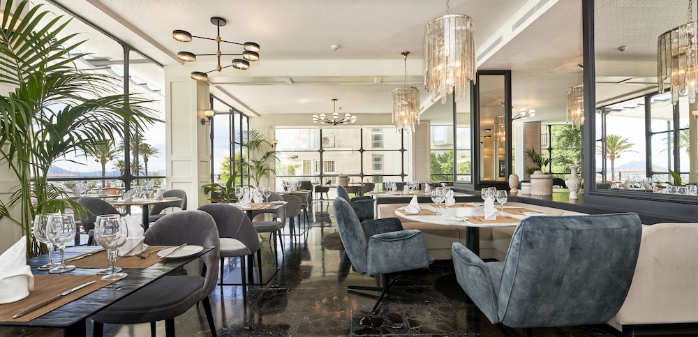 Hoposa Hotel Daina - Adults Only — Restaurant & bars in Puerto Pollensa, Balearic Islands