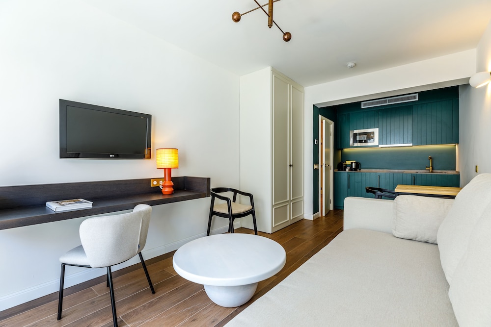 Hoposa Hotel Daina - Adults Only — Hotel rooms in Puerto Pollensa, Balearic Islands