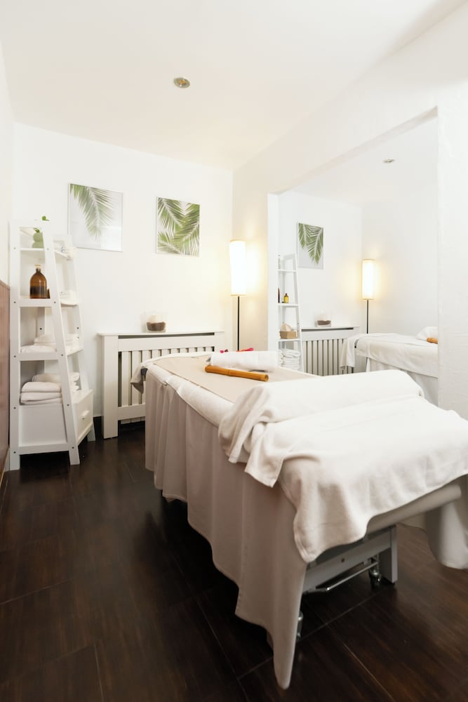 Hotel Daniya Denia — Hotel rooms in Denia, Valencian Community