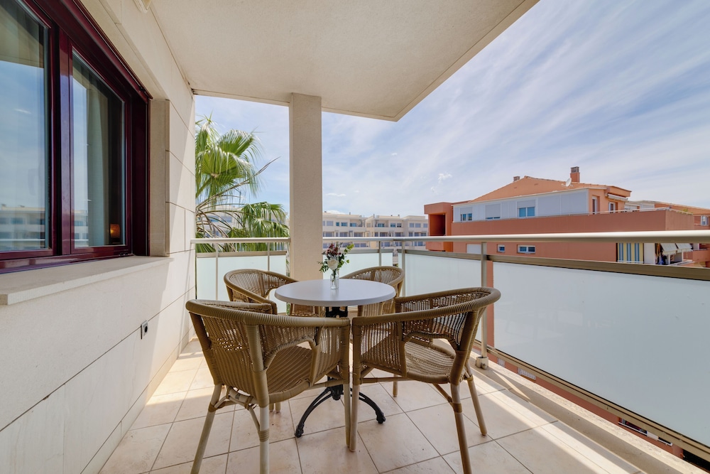 Hotel Daniya Denia — Hotel rooms in Denia, Valencian Community
