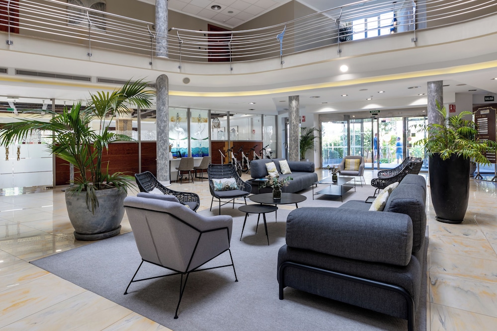 Hotel Daniya Denia — Hotel building in Denia, Valencian Community