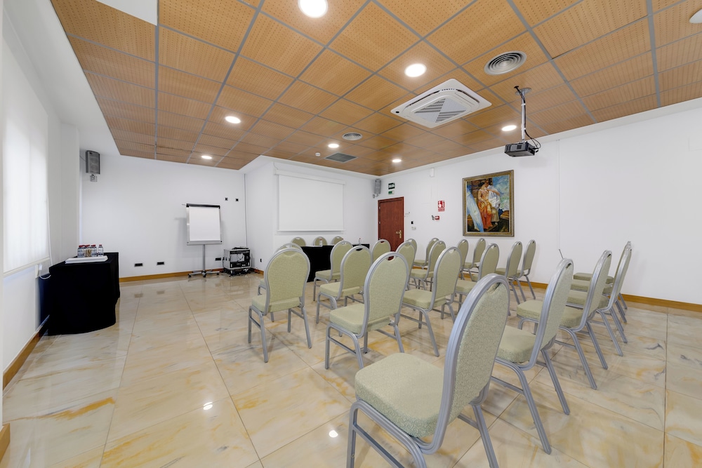 Hotel Daniya Denia — Hotel building in Denia, Valencian Community