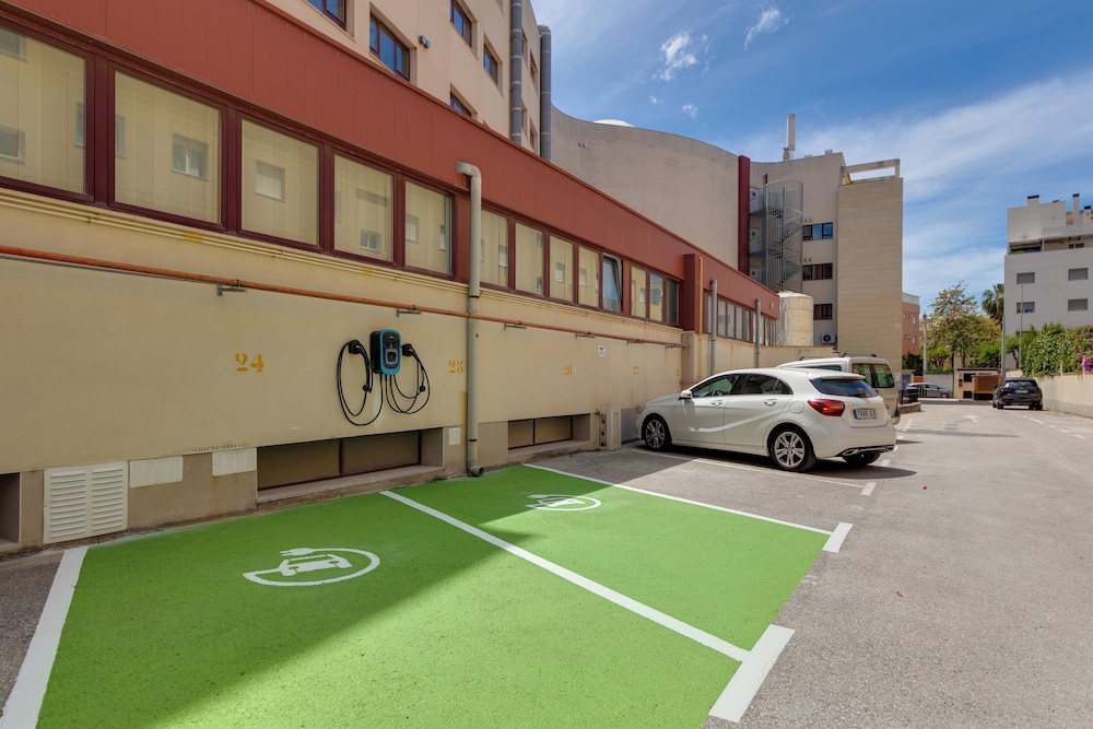 Hotel Daniya Denia — Hotel building in Denia, Valencian Community