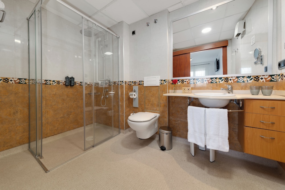 Hotel Daniya Denia — Hotel rooms in Denia, Valencian Community