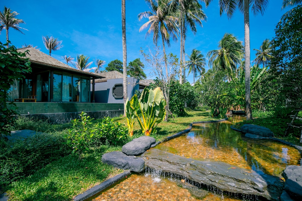 Baba Beach Club Phuket Natai Luxury Pool Villa Hotel by Sri panwa — Hotel building in Khok Klo, Phang Nga