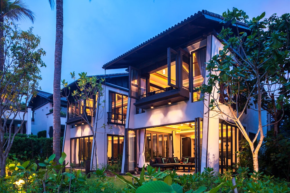 Baba Beach Club Phuket Natai Luxury Pool Villa Hotel by Sri panwa — Hotel building in Khok Klo, Phang Nga