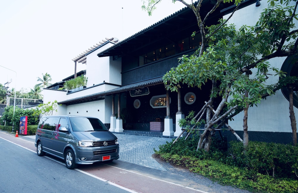 Baba Beach Club Phuket Natai Luxury Pool Villa Hotel by Sri panwa — Hotel building in Khok Klo, Phang Nga