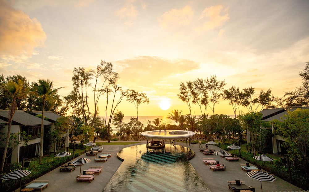 Baba Beach Club Phuket Natai Luxury Pool Villa Hotel by Sri panwa — Swimming pool in Khok Klo, Phang Nga