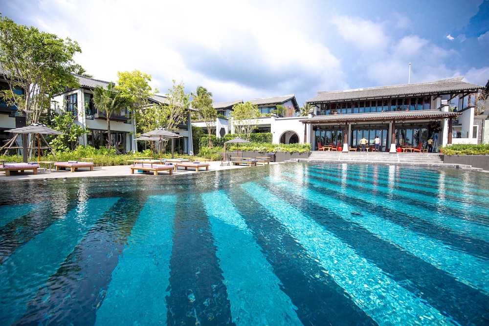 Baba Beach Club Phuket Natai Luxury Pool Villa Hotel by Sri panwa — Swimming pool in Khok Klo, Phang Nga